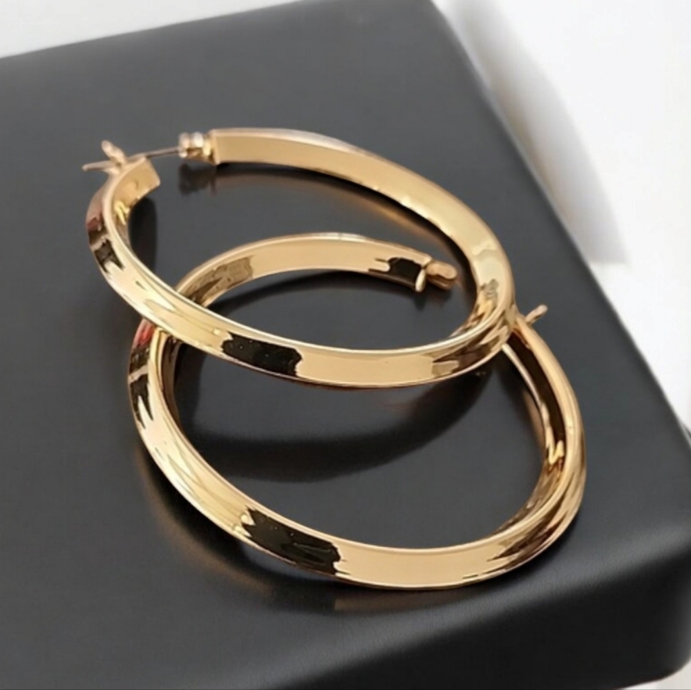 GUESS Large Gold Hoops Hoop Earrings 2" Hip Hop Y2K Vibe Polished - Picture 6 of 11